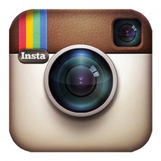 Follow me on instagram !